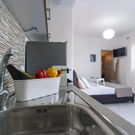 Avalon Cosy Kiku Studio For 2 With Shared Swimming Pool Agrari (Mykonos)