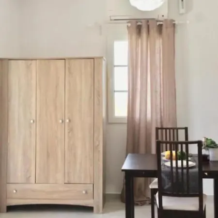 Apartment Avalon Cosy Kiku Studio For 2 With Shared Swimming Pool Agrari (Mykonos)