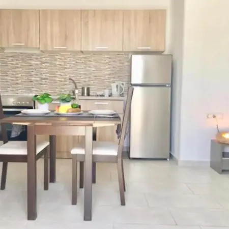 Apartment Avalon Cosy Kiku Studio For 2 With Shared Swimming Pool *