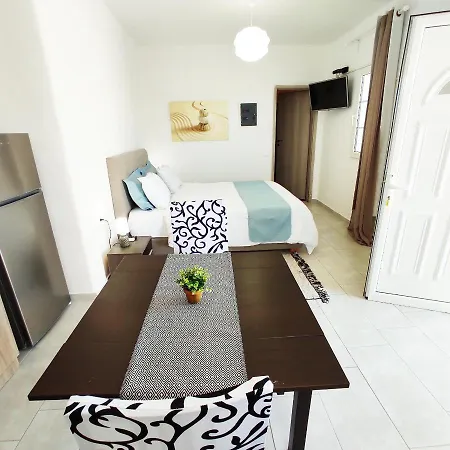 Avalon Cosy Kiku Studio For 2 With Shared Swimming Pool Apartment Agrari (Mykonos)
