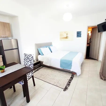 Avalon Cosy Kiku Studio For 2 With Shared Swimming Pool Agrari (Mykonos)